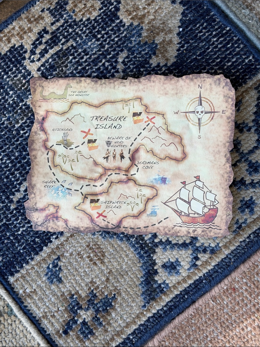 Vintage-Style Paper Pirate Treasure Map Decorative Print - Beige & Brown